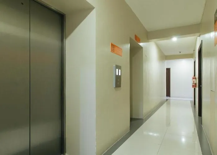 Reddoorz Near Nakpil St. Taft Avenue Hotel