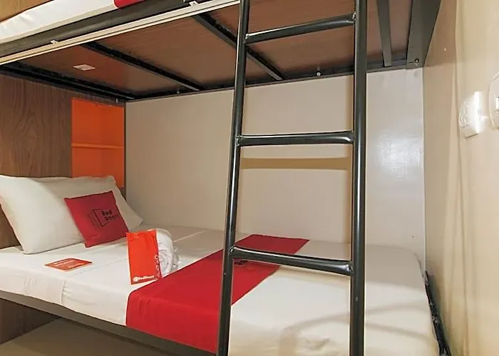 Reddoorz Near Nakpil St. Taft Avenue